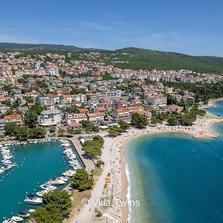 Zwillinge Crikvenica