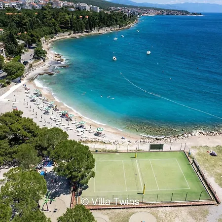 Zwillinge Crikvenica